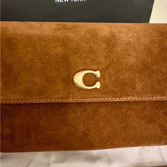 Coach Brook Bag in Warm Brown Suede - Picture 4 of 6